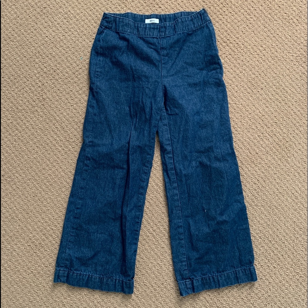 BDG jeans with side zipper!